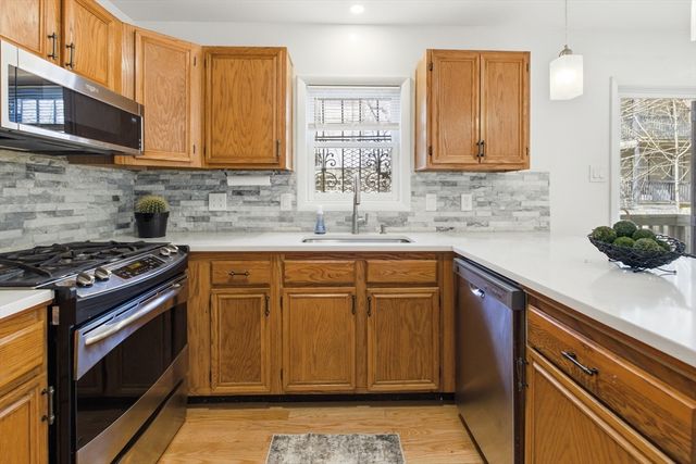 2 Howe Ter 3, Boston, MA 02125