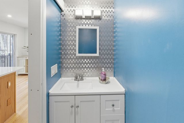 2 Howe Ter 3, Boston, MA 02125