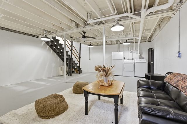 2 Howe Ter 3, Boston, MA 02125