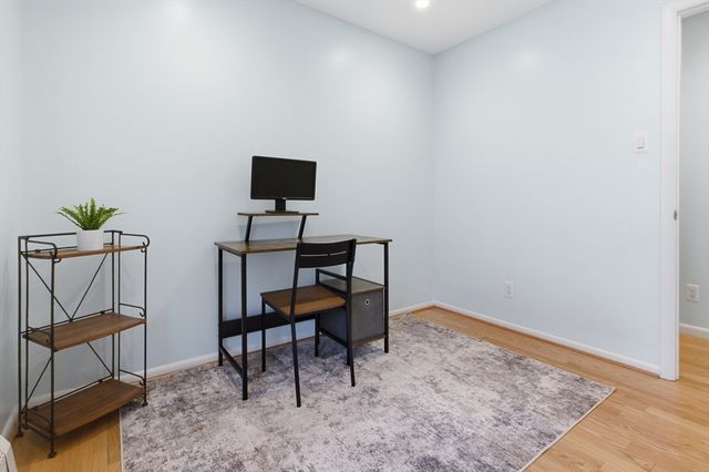 2 Howe Ter 3, Boston, MA 02125