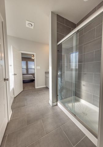 703 E 17th Street, Wolfforth, TX 79382