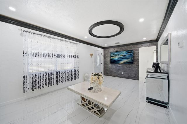 7210 DR MARTIN LUTHER KING JR STREET N, St Petersburg, FL 33702