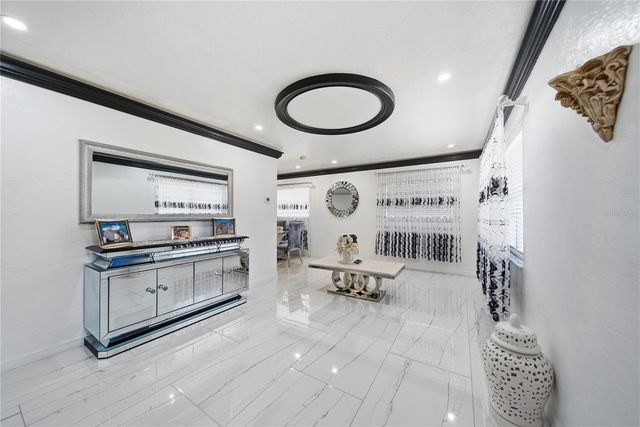 7210 DR MARTIN LUTHER KING JR STREET N, St Petersburg, FL 33702