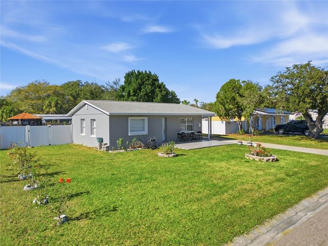 7210 DR MARTIN LUTHER KING JR STREET N, St Petersburg, FL 33702