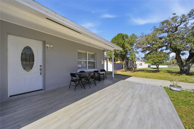 7210 DR MARTIN LUTHER KING JR STREET N, St Petersburg, FL 33702