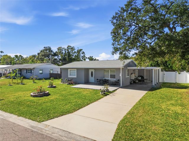 7210 DR MARTIN LUTHER KING JR STREET N, St Petersburg, FL 33702