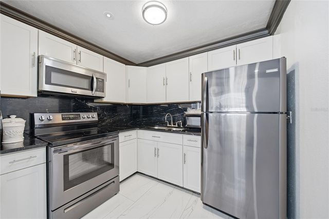 7210 DR MARTIN LUTHER KING JR STREET N, St Petersburg, FL 33702