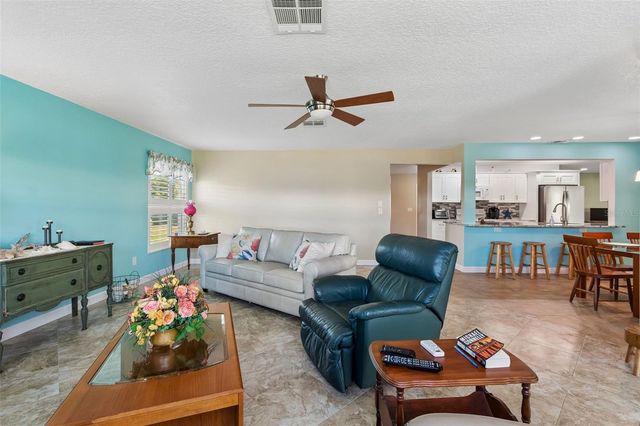 7310 9TH AVE W 5834, Bradenton, FL 34209