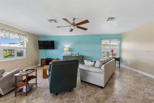 7310 9TH AVE W 5834, Bradenton, FL 34209