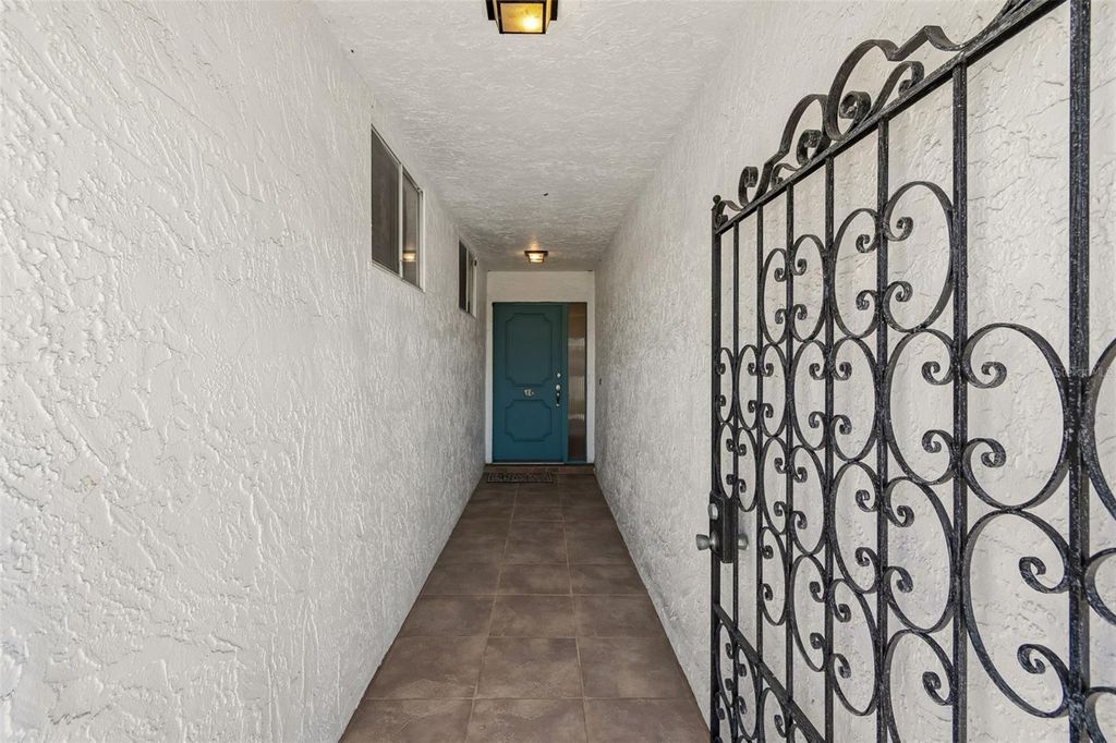 7310 9TH AVE W 5834, BRADENTON, FL 34209 — photo 4