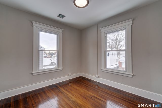 23 Notkins Street, Hamden, CT 06514