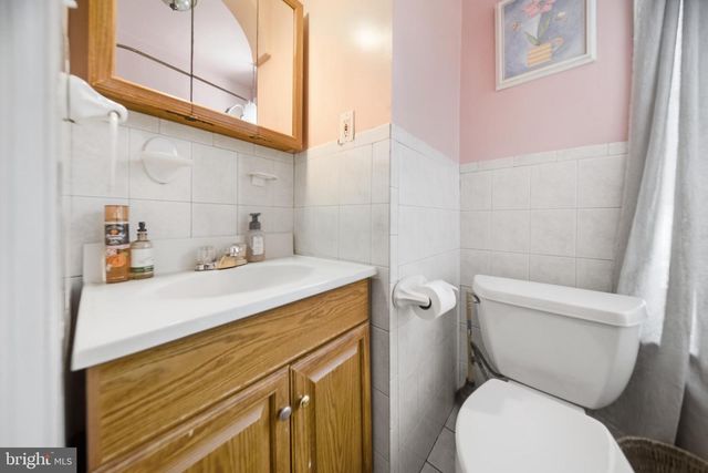 2421 S FAIRHILL ST, Philadelphia, PA 19148