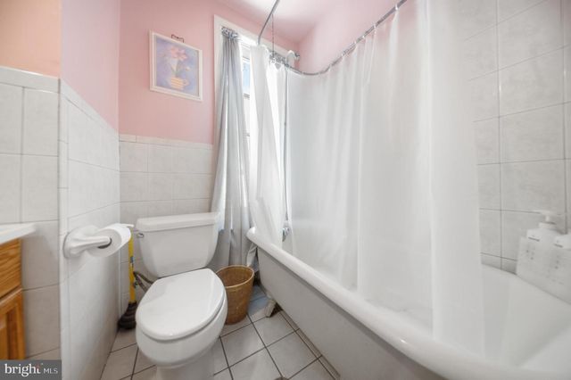 2421 S FAIRHILL ST, Philadelphia, PA 19148
