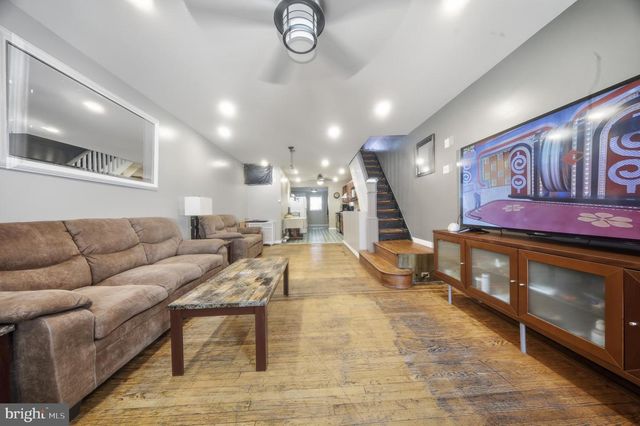 2421 S FAIRHILL ST, Philadelphia, PA 19148