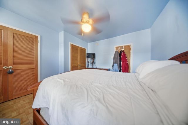 2421 S FAIRHILL ST, Philadelphia, PA 19148