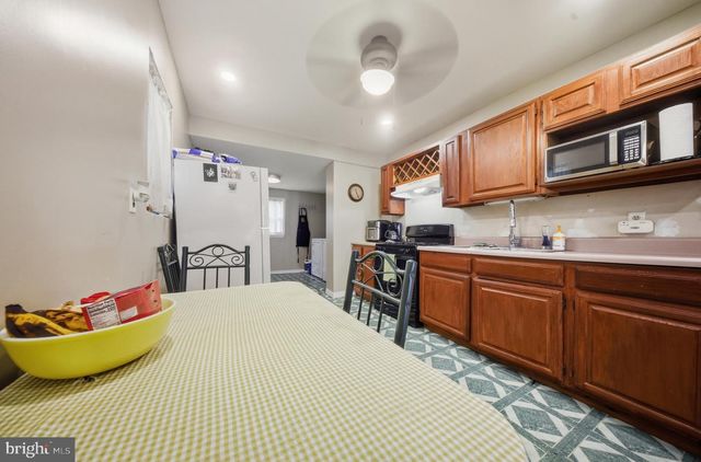 2421 S FAIRHILL ST, Philadelphia, PA 19148