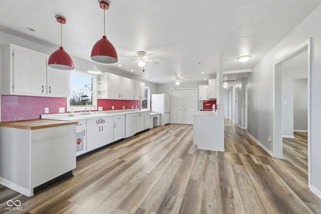 1925 N County Road 200 E, Danville, IN 46122