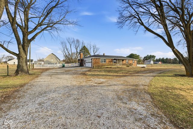 1925 N County Road 200 E, Danville, IN 46122