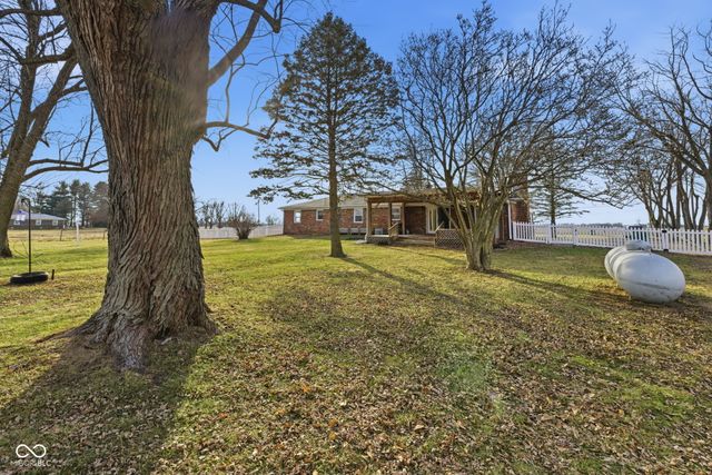 1925 N County Road 200 E, Danville, IN 46122