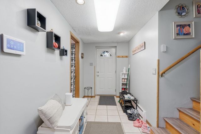 6933 Brunswick Avenue N, Brooklyn Park, MN 55429