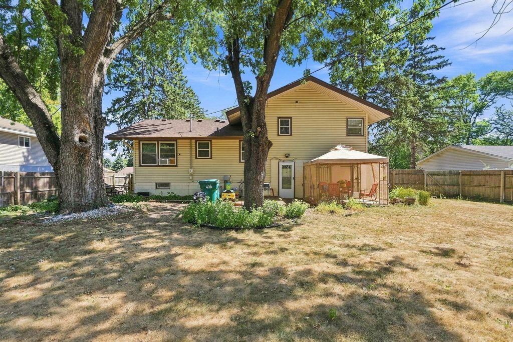 6933 Brunswick Avenue N, Brooklyn Park, MN 55429 — photo 3