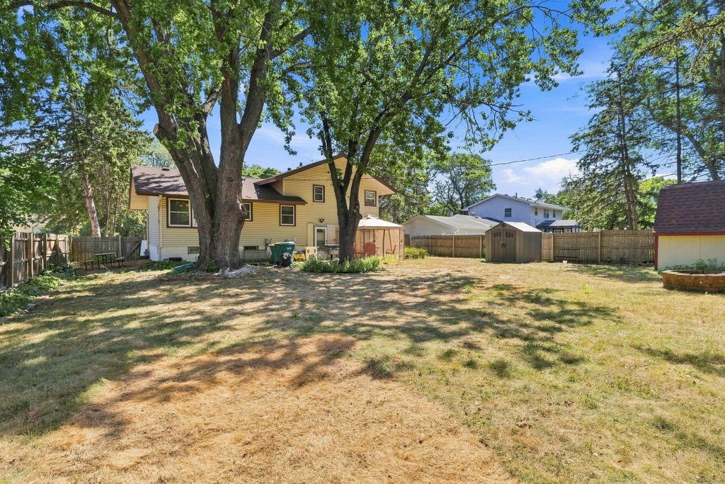6933 Brunswick Avenue N, Brooklyn Park, MN 55429 — photo 4
