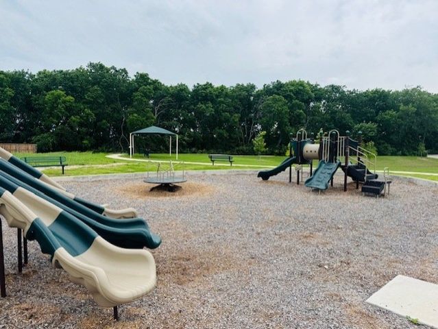 1237 Anderson Drive, Trenton, TX 75490