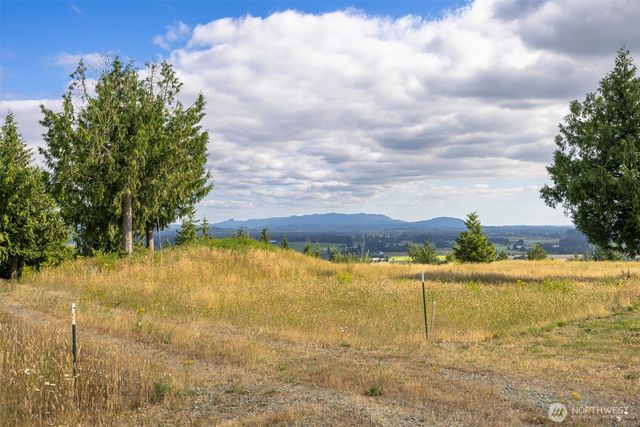 4 Avalon Heights Way, Sedro Woolley, WA 98284
