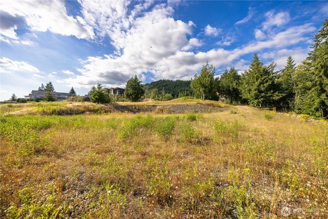 4 Avalon Heights Way, Sedro Woolley, WA 98284