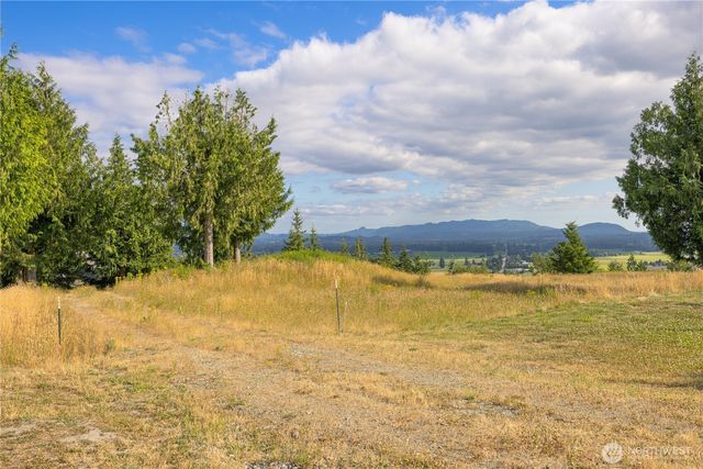 4 Avalon Heights Way, Sedro Woolley, WA 98284