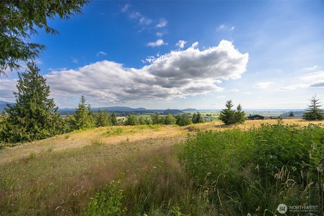 4 Avalon Heights Way, Sedro Woolley, WA 98284