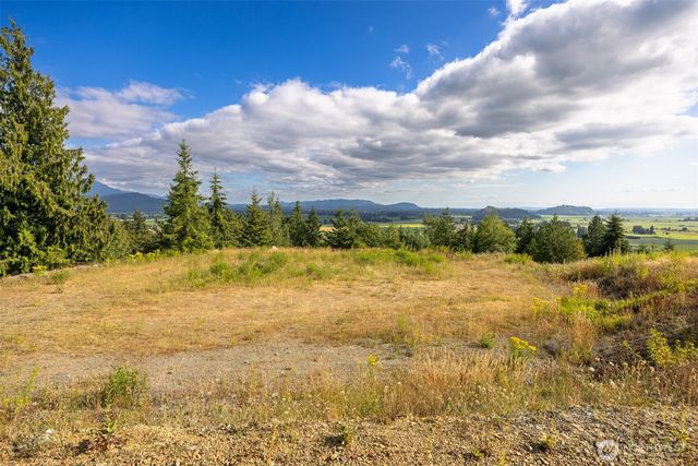 4 Avalon Heights Way, Sedro Woolley, WA 98284