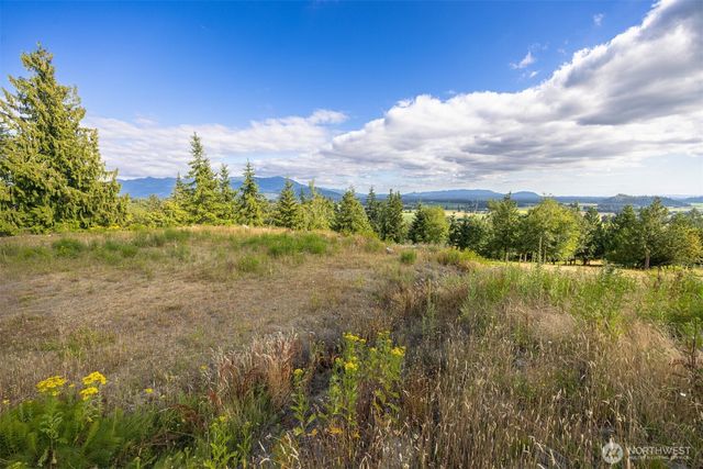 4 Avalon Heights Way, Sedro Woolley, WA 98284