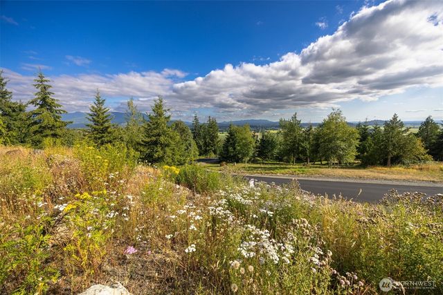 4 Avalon Heights Way, Sedro Woolley, WA 98284
