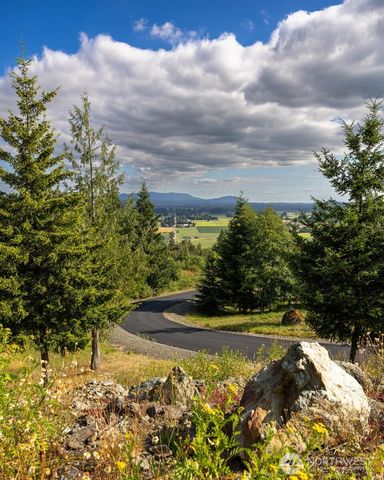 4 Avalon Heights Way, Sedro Woolley, WA 98284