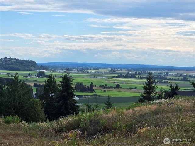 4 Avalon Heights Way, Sedro Woolley, WA 98284