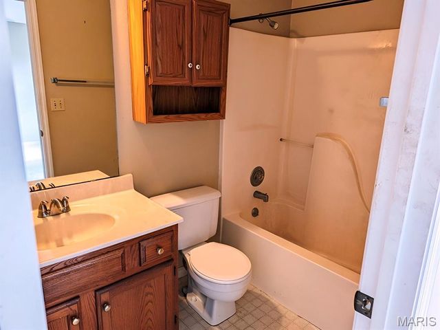 4043 Sun Tide Court, Arnold, MO 63010