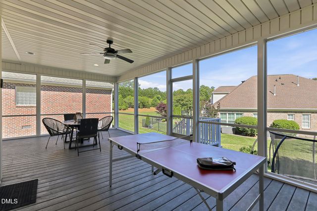 813 Canyoncreek Lane, Fuquay Varina, NC 27526