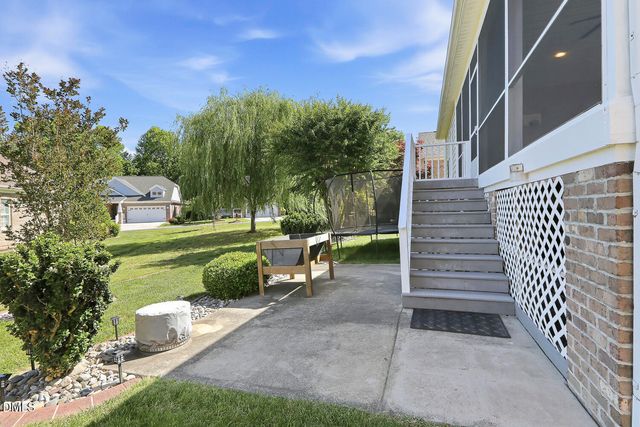 813 Canyoncreek Lane, Fuquay Varina, NC 27526