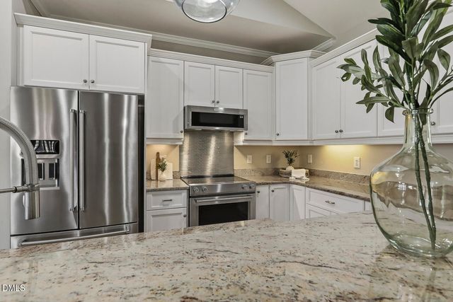 813 Canyoncreek Lane, Fuquay Varina, NC 27526