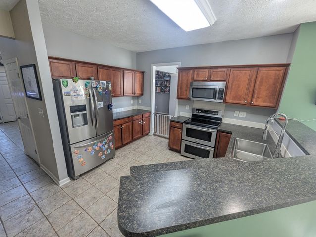 446 Tremont Lane, Winchester, KY 40391