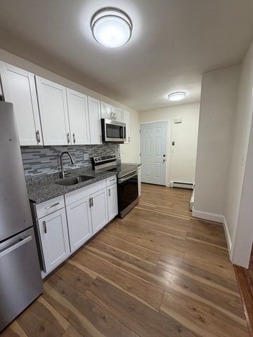 13 Perkins Ave 5, Brockton, MA 02301