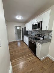 13 Perkins Ave 5, Brockton, MA 02301
