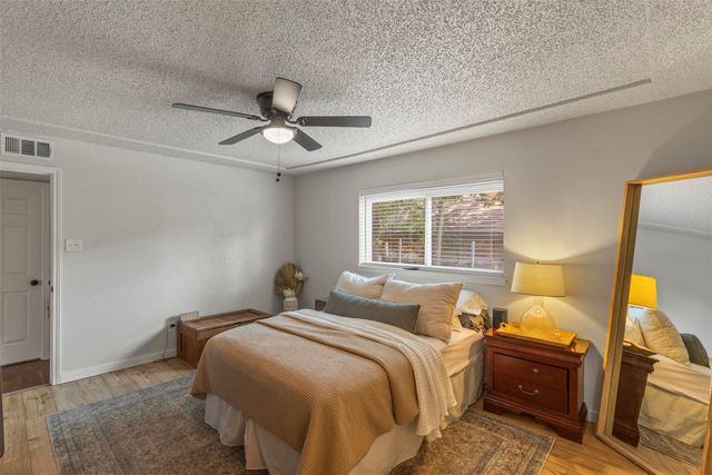 817 Woodhaven Lane, Grand Prairie, TX 75052