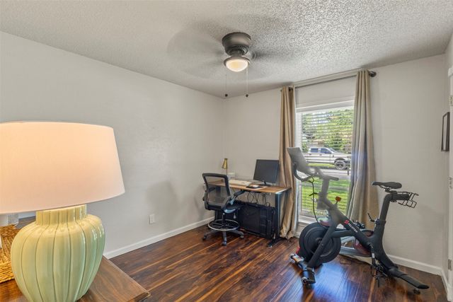 817 Woodhaven Lane, Grand Prairie, TX 75052