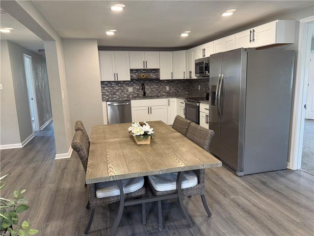 1239 Blythewood LN, Suffolk, VA 23434