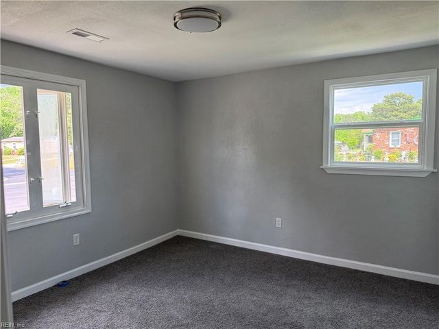 1239 Blythewood LN, Suffolk, VA 23434
