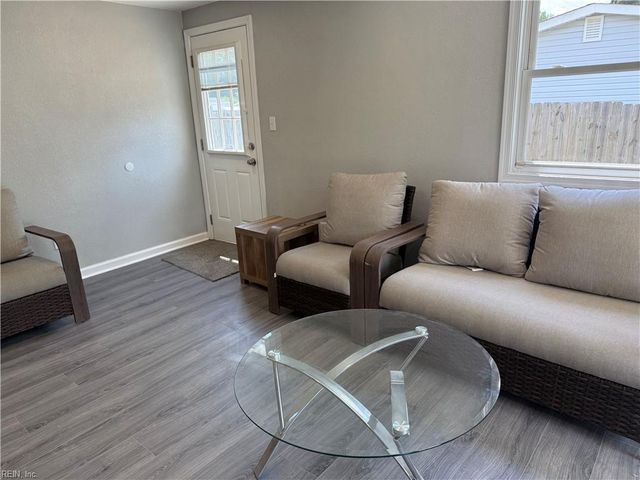 1239 Blythewood LN, Suffolk, VA 23434