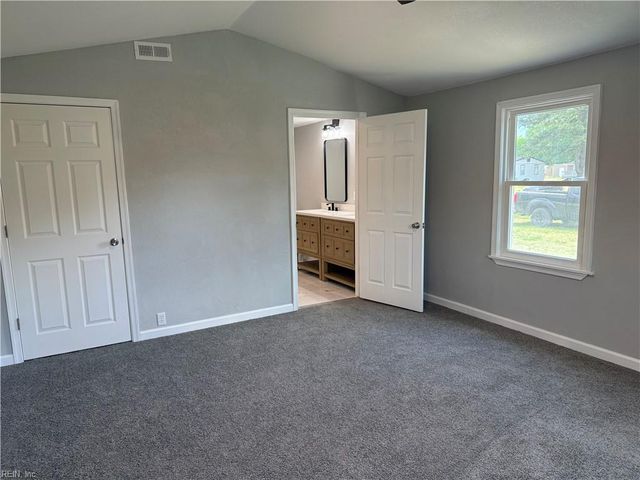 1239 Blythewood LN, Suffolk, VA 23434