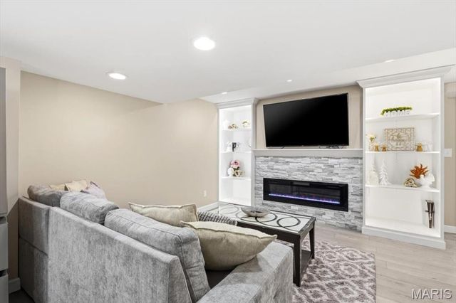 11051 Arbor Gardens Drive, St Louis, MO 63044
